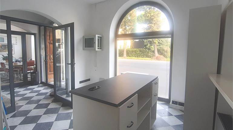 Office for rent in Lucca