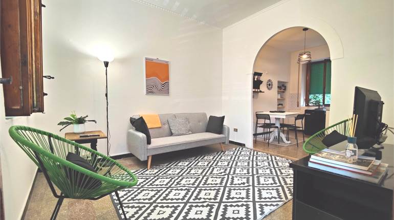 Terraced house for sale in Lucca