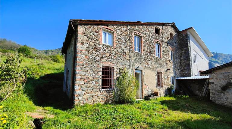 Rustic to renovate, with panoramic view