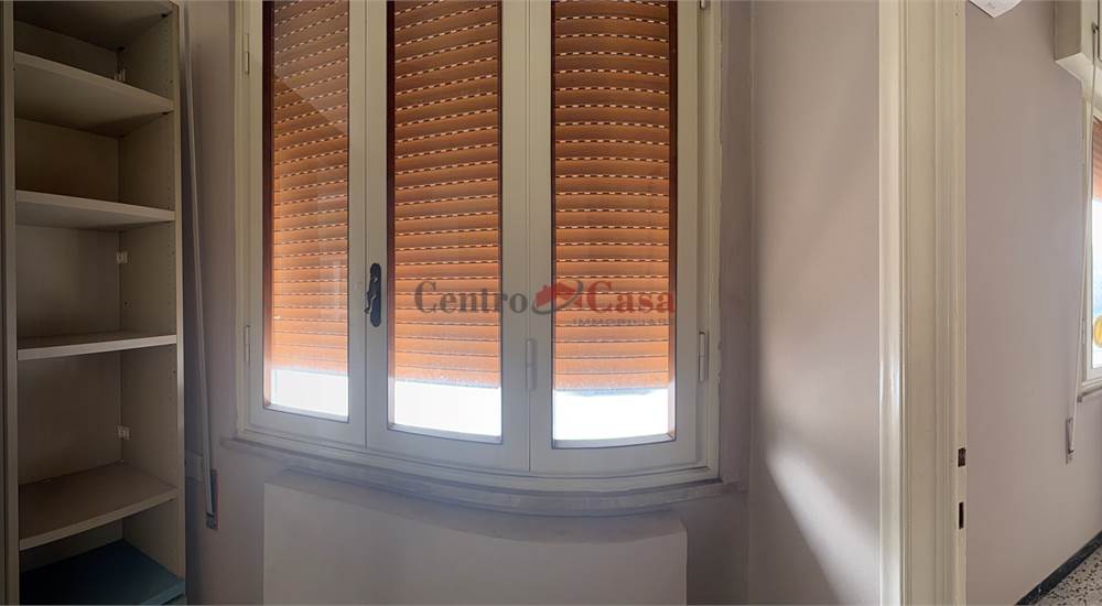 Panoramica entrata e secondo locale