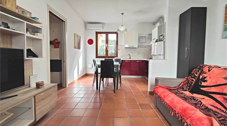 Fully furnished ground-floor one-bedroom apartment, ready to move in, also ideal as an investment.