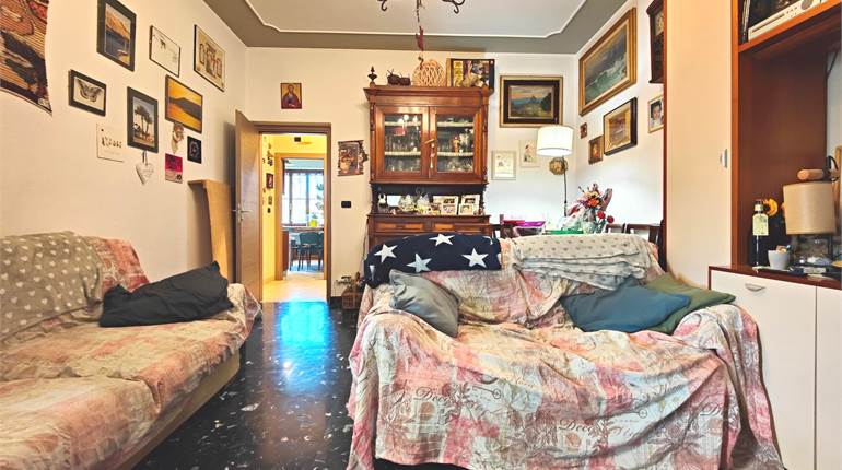 Appartamento ultimo piano 121 mq, con garage e possibilità di ascensore