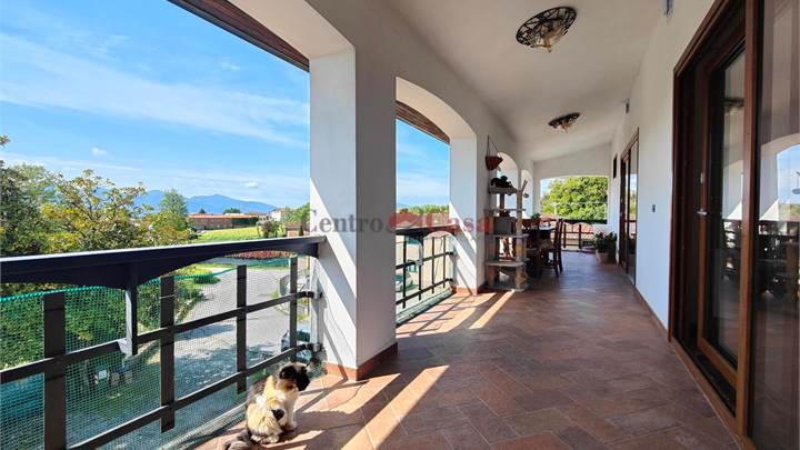 Abitazione di pregio su due livelli con terrazza panoramica