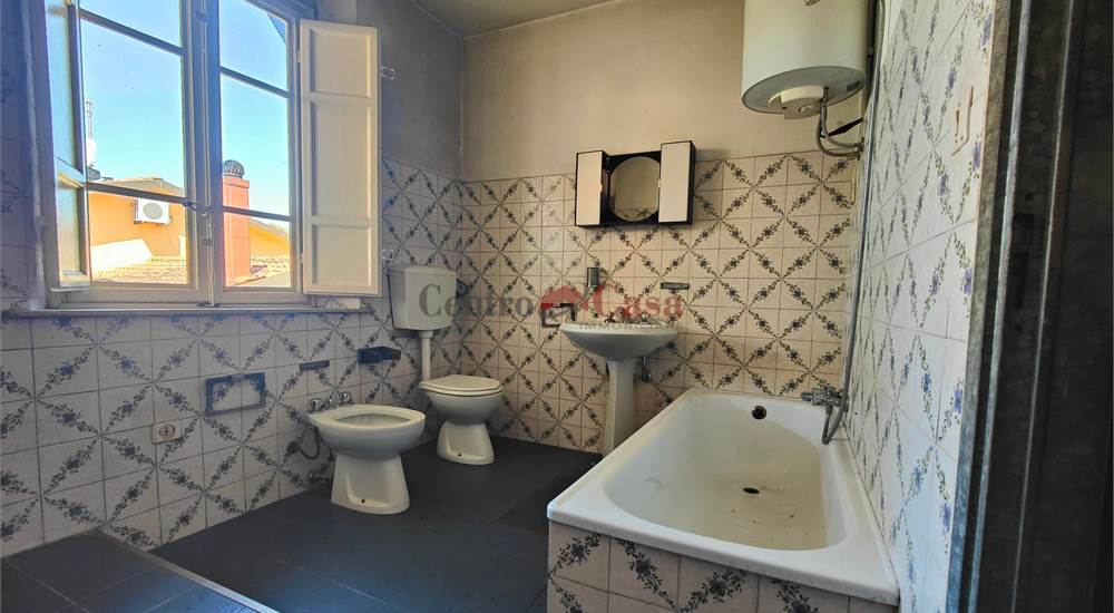 Bagno piano primo